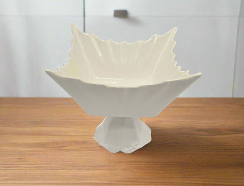 14"x9" FOOTED BOWL-WHITE
