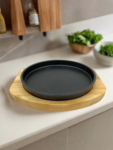 7" CAST IRON PAN W/WOOD BASE