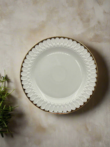 8.25" PLATE-GOLD RIM-ROUND