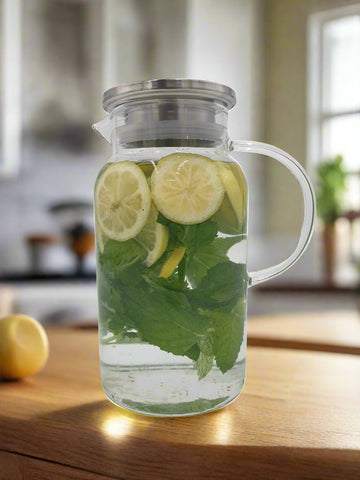 GLASS PITCHER WITH S/S LID